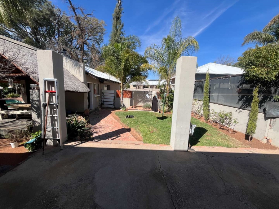 4 Bedroom Property for Sale in Middelpos Northern Cape